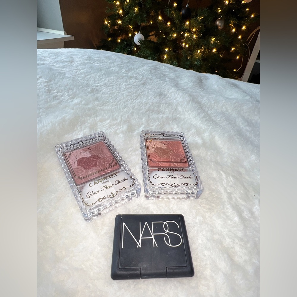 3 pieces cheek shade, brand new